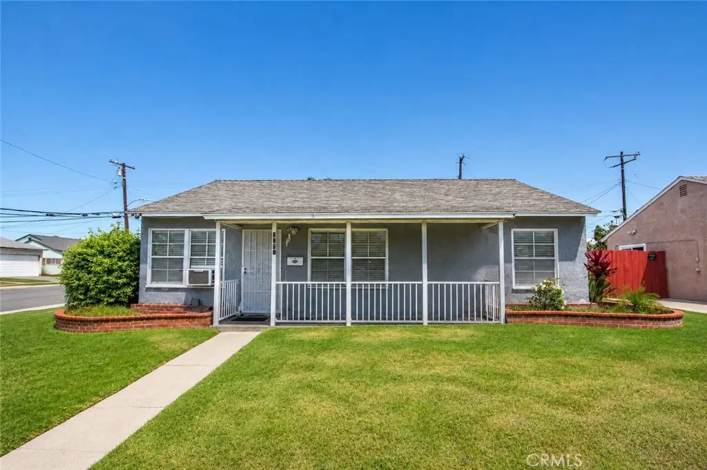 9275 Van Ruiten, Bellflower, CA 90706 - #1