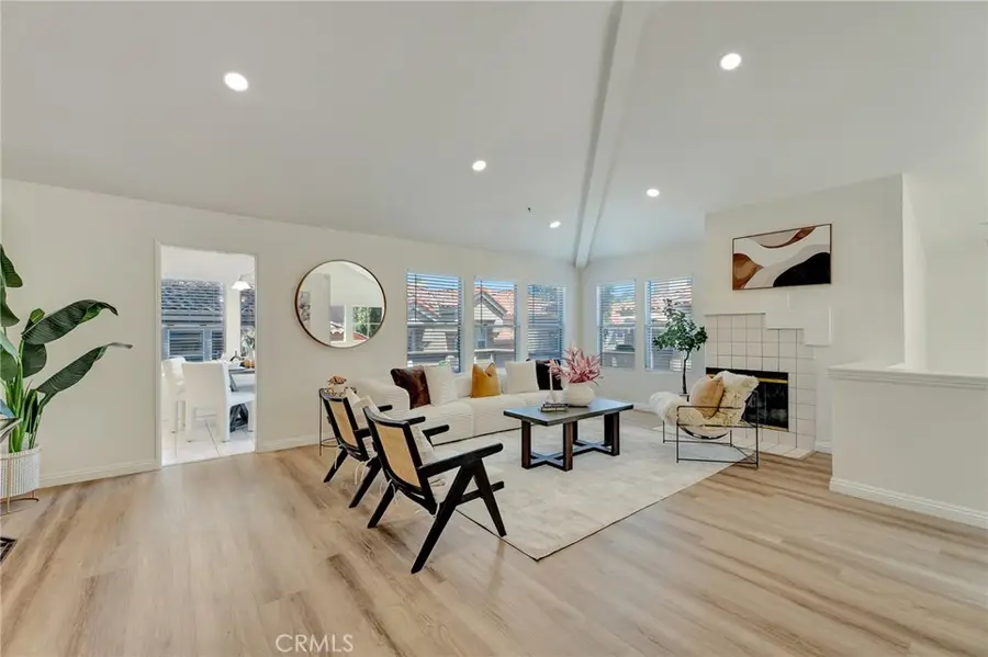 34 Magellan Aisle, Irvine, CA 92620 - #3
