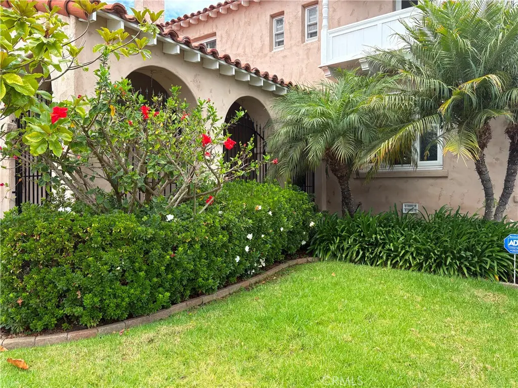 3647 Hyacinth, San Diego, CA 92106 - #1