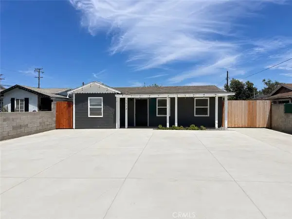 1113 S Golden West Avenue, Santa Ana, CA 92704
