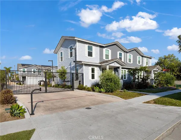 1113 N. Bewley, Santa Ana, CA 92703