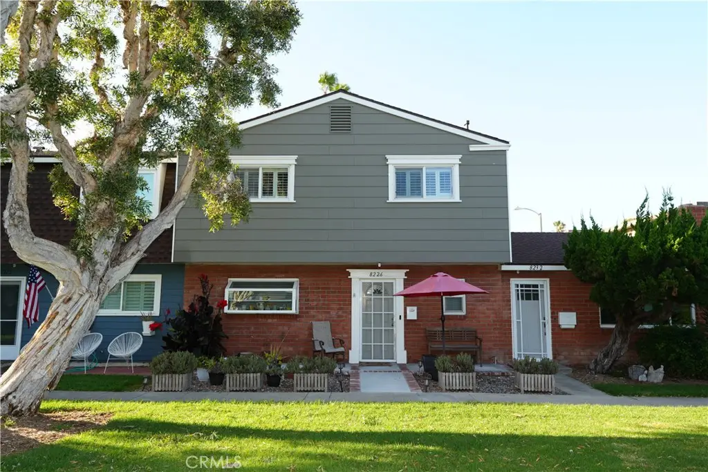 8226 Pennington Dr, Huntington Beach, CA 92646 - #1