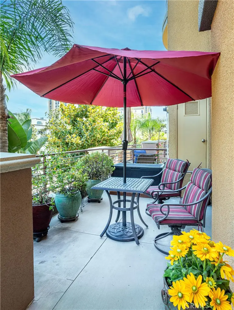 201 E Angeleno, Burbank, CA 91502 - #3
