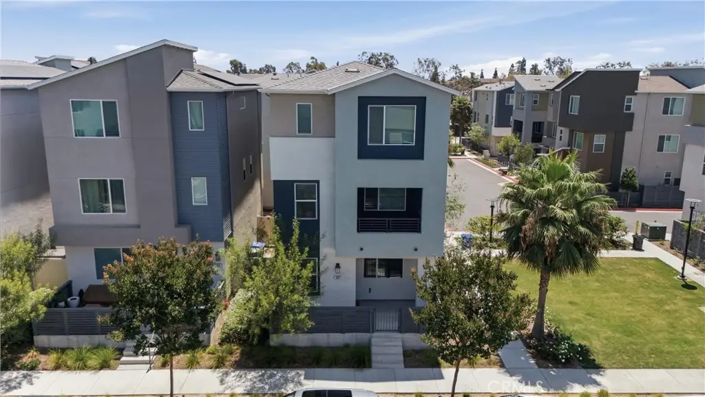 916 E 3rd St, Santa Ana, CA 92701 - #1