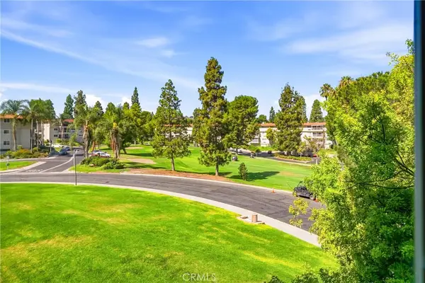 2355 Via Mariposa W #2C, Laguna Woods, CA 92637