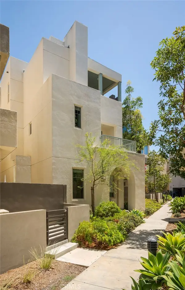 128 Catalyst, Irvine, CA 92618