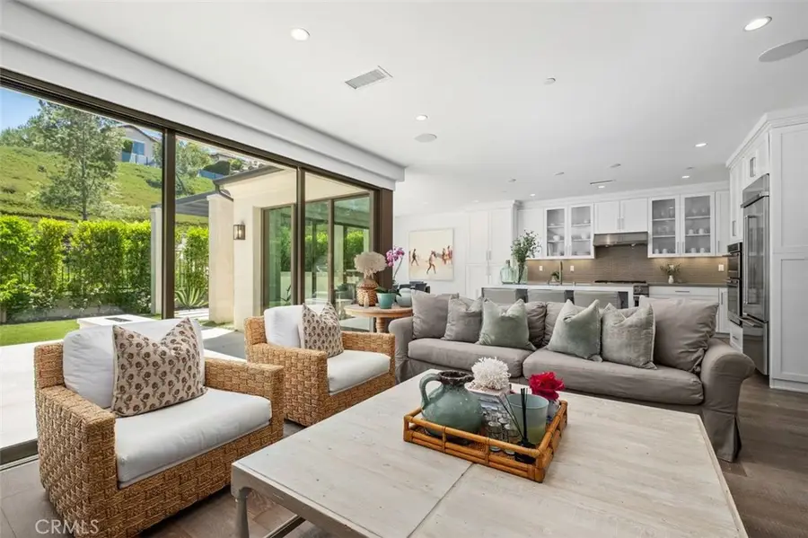 100 Della, Irvine, CA 92602 - #2
