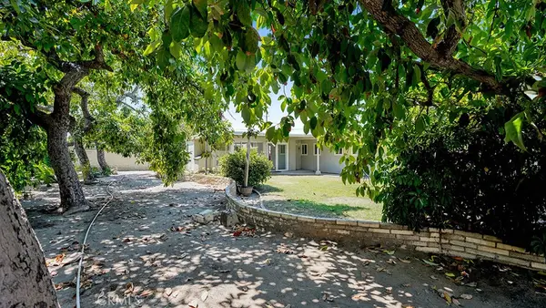 1226 W North, Anaheim, CA 92801