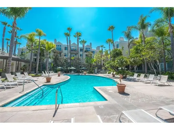 2243 Martin #211, Irvine, CA 92612