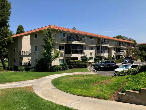 2391 Via Maripoas #2G, Laguna Woods, CA 92637