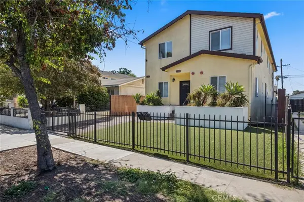 330 E 101st Street, Los Angeles, CA 90003