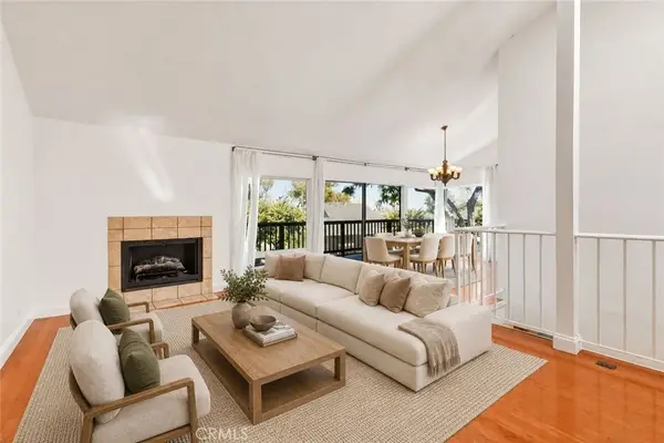 27 Palos #63, Irvine, CA 92612