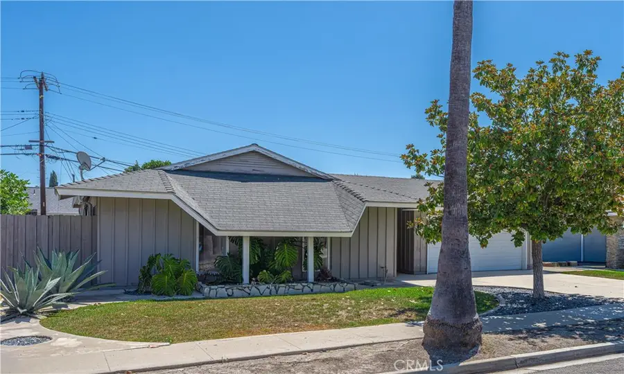 3062 Johnson Avenue, Costa Mesa, CA 92626 - #3