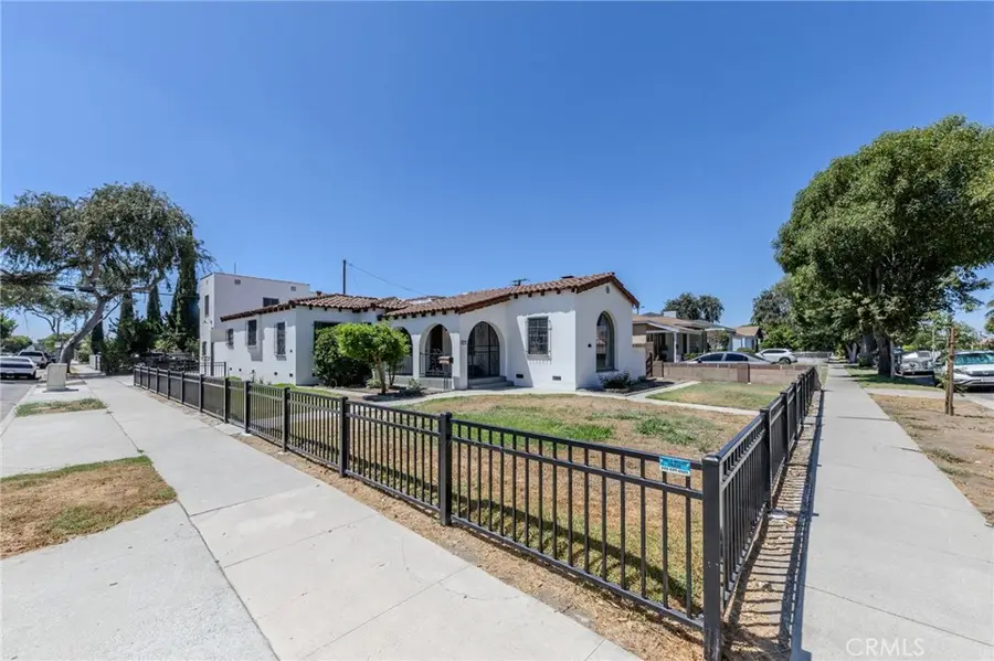 4076 Liberty Boulevard, South Gate, CA 90280 - #3
