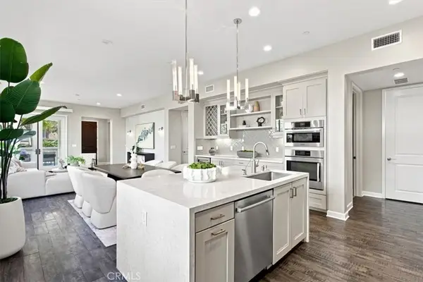 166 Follyhatch, Irvine, CA 92618