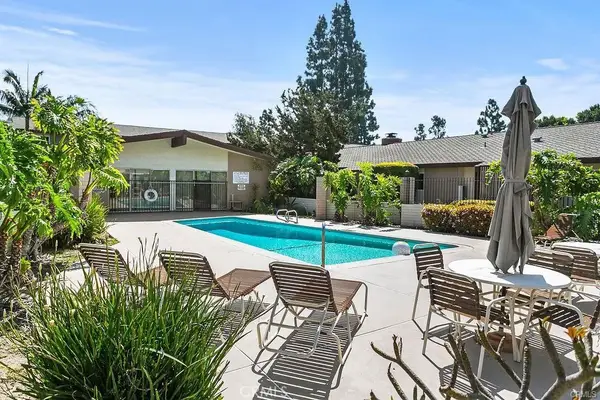 415 E 1st, Tustin, CA 92780