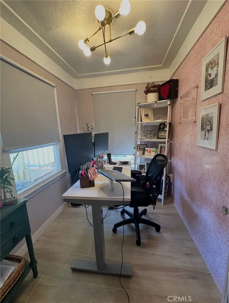 819 W 102nd St, Los Angeles, CA 90044 - #3