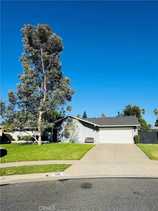 1136 Nottingham Way, Placentia, CA 92870