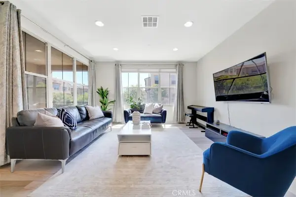 92 Capricorn, Irvine, CA 92618