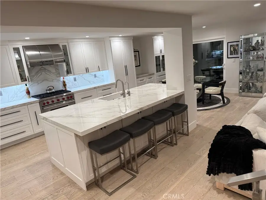 526 Vista Grande, Newport Beach, CA 92660 - #3