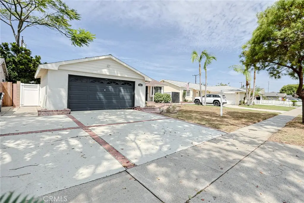 15611 Toway, Huntington Beach, CA 92647 - #1