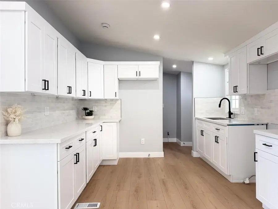 301 Duke Lane #16, Santa Ana, CA 92704 - #2