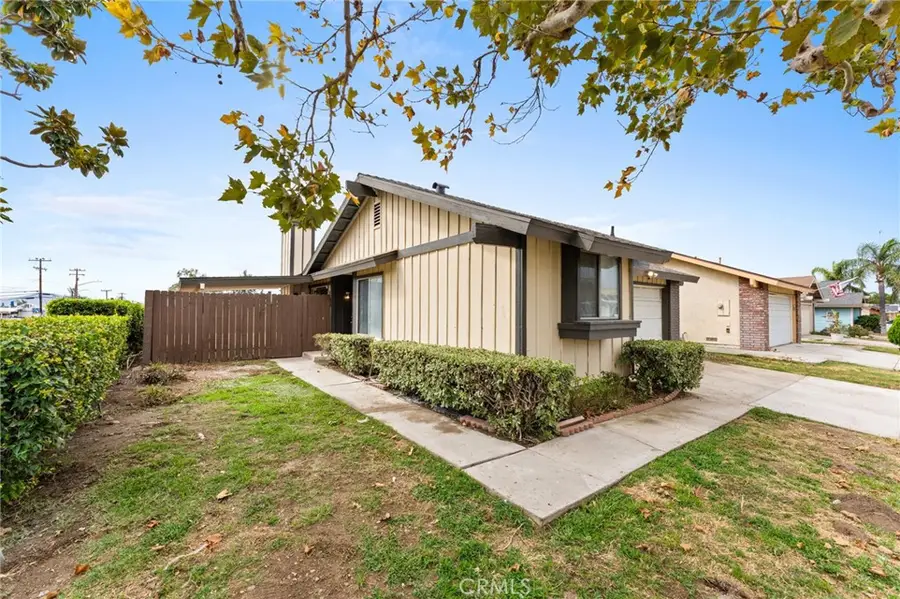 15797 Paine, Fontana, CA 92336 - #2