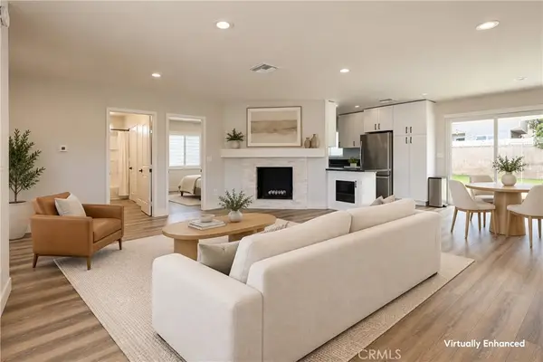315 University Drive, Costa Mesa, CA 92627