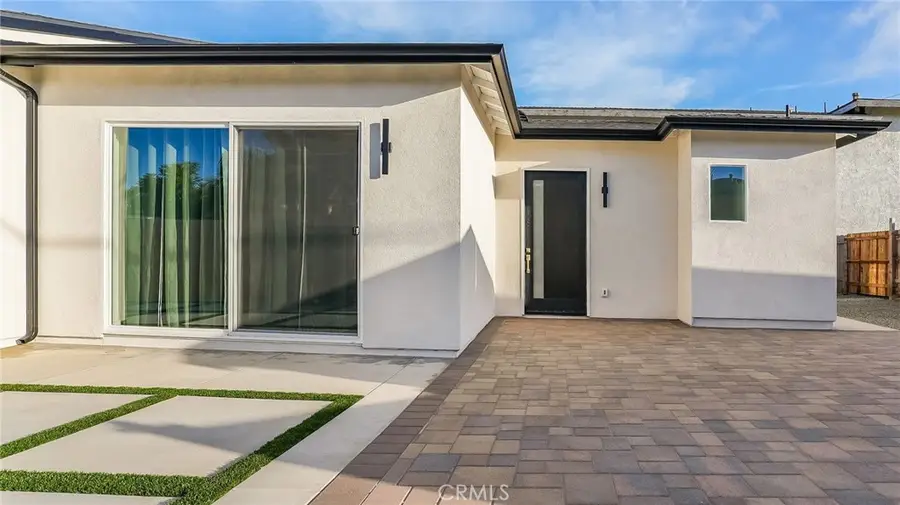 1822 Pomona, Costa Mesa, CA 92627 - #3