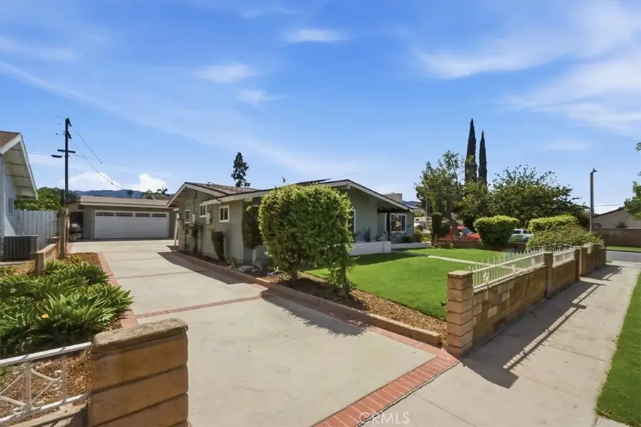 228 W Hacienda, Corona, CA 92882 - #2