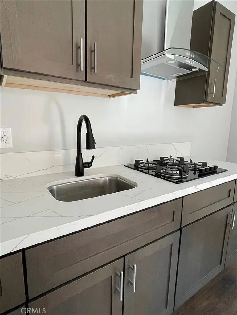 4011 W 60th, Los Angeles, CA 90043 - #3
