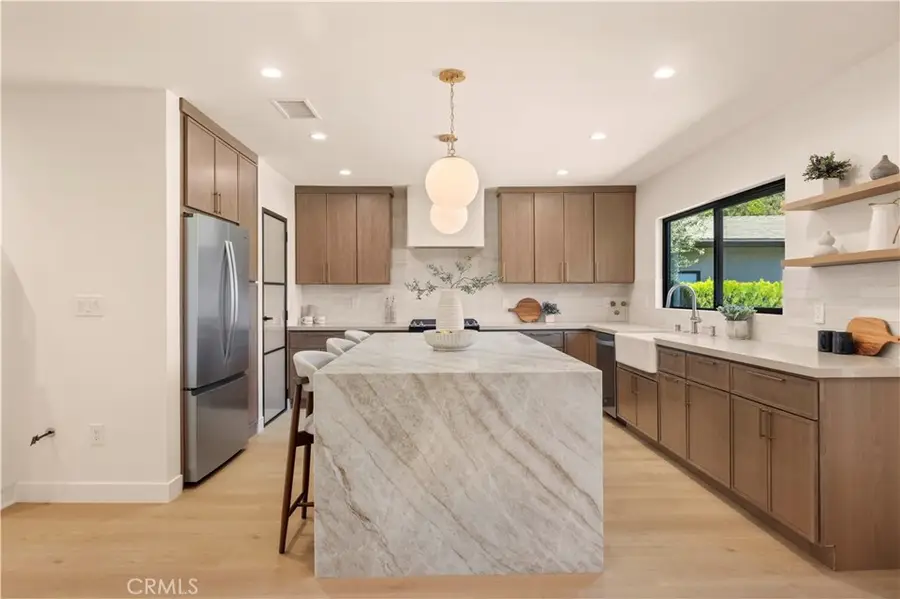 5747 Bevis Avenue, Sherman Oaks, CA 91411 - #3