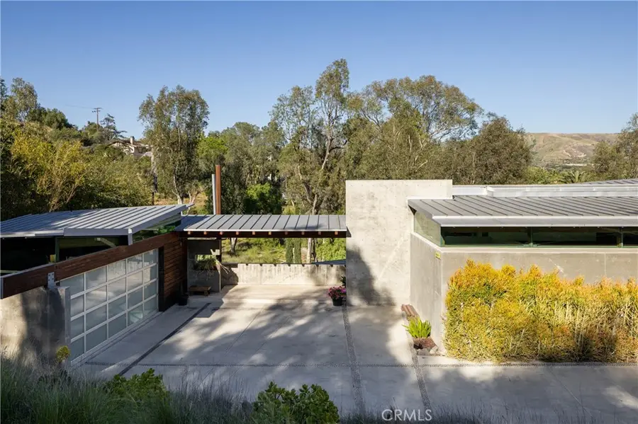 2231 Foothill Boulevard, North Tustin, CA 92705 - #3