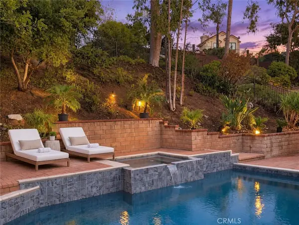 6792 Country Club Drive, La Verne, CA 91750