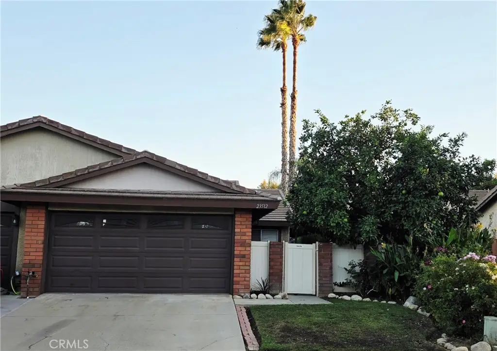 23512 Lampara Drive, Valencia, CA 91355 - #1