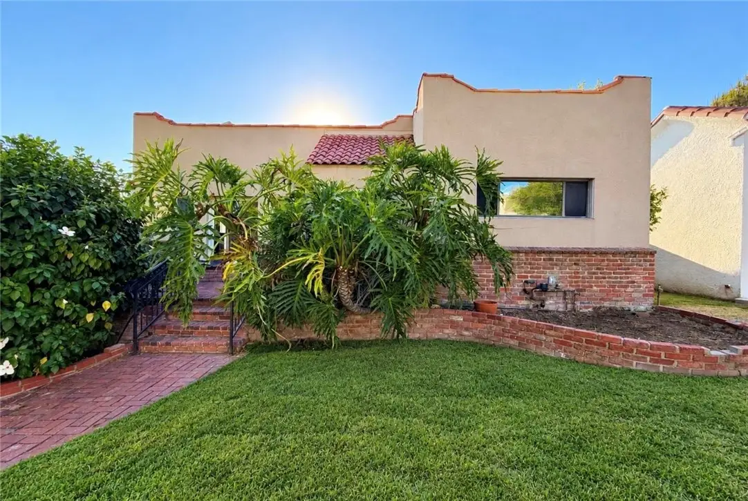 1443 Dorothy Drive, Glendale, CA 91202 - #1