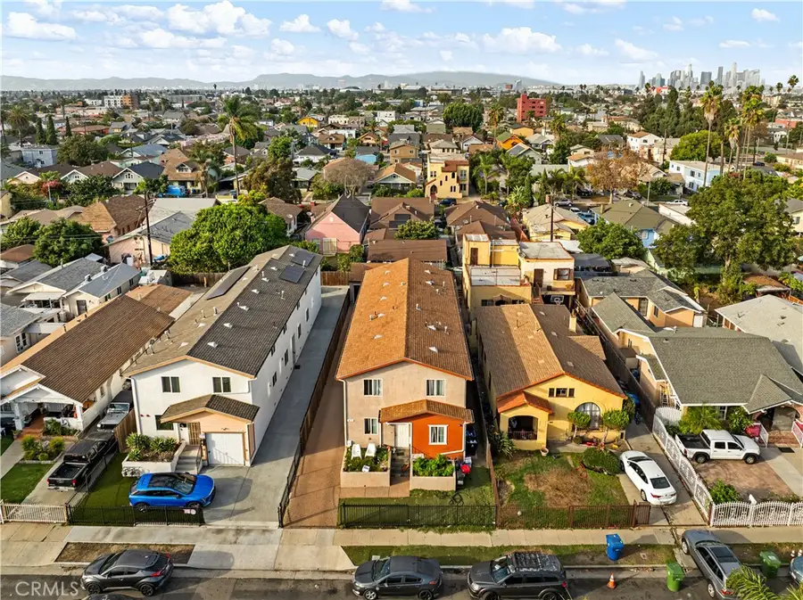 831 W 50th, Los Angeles, CA 90037 - #2