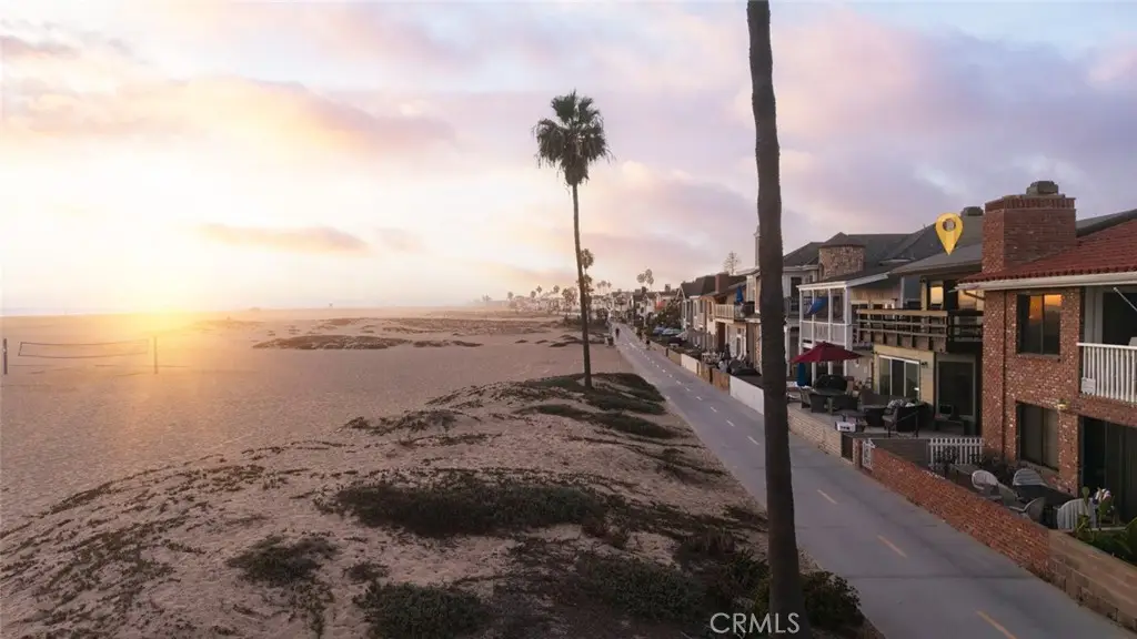 412 E Oceanfront, Newport Beach, CA 92661 - #1