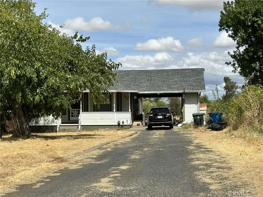 1066 Plumas Ave, Oroville, CA 95966 - #2