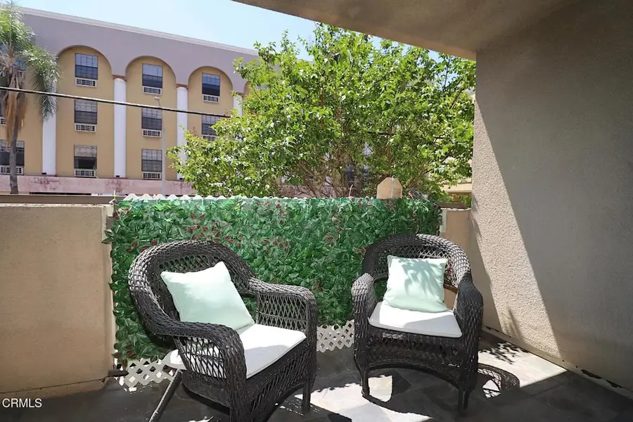 3855 Ingraham Street #204, Los Angeles, CA 90005 - Image #3