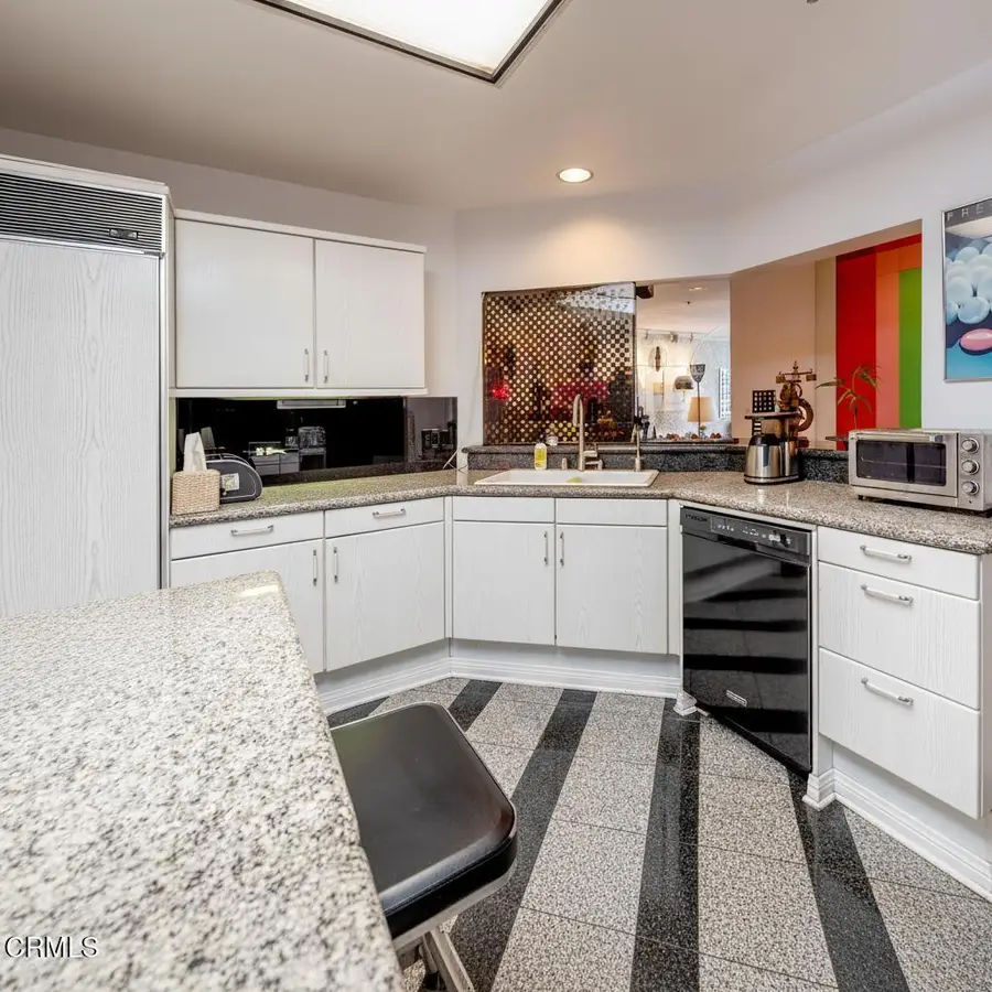 10724 Wilshire Boulevard #607, Los Angeles, CA 90024 - #2
