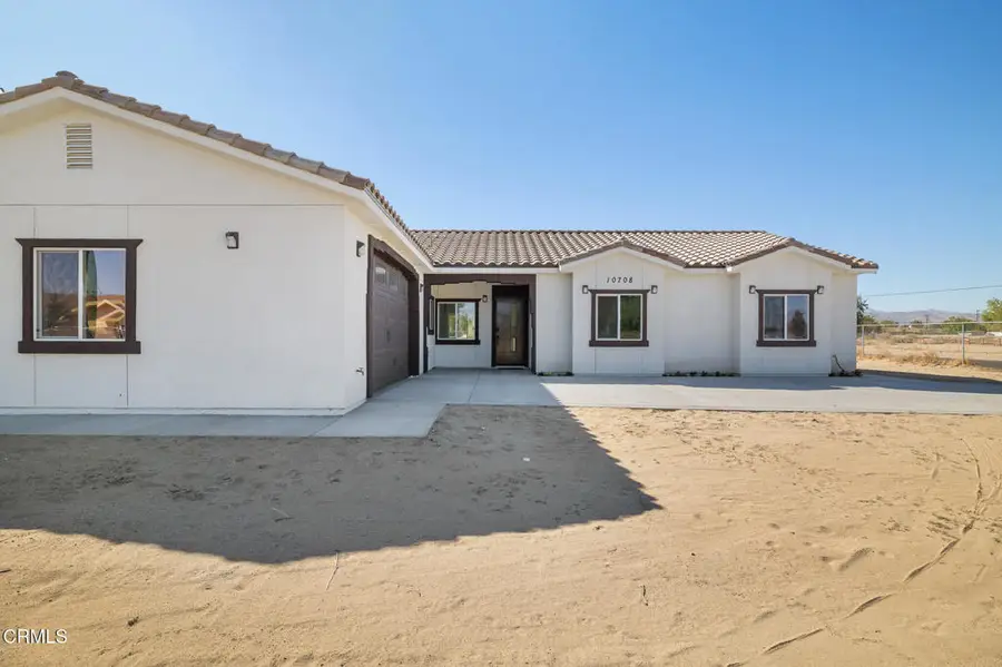 10708 E Avenue R-14, Littlerock, CA 93543 - #2