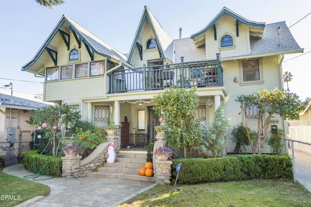 166 Dearborn Street, Pasadena, CA  - #1
