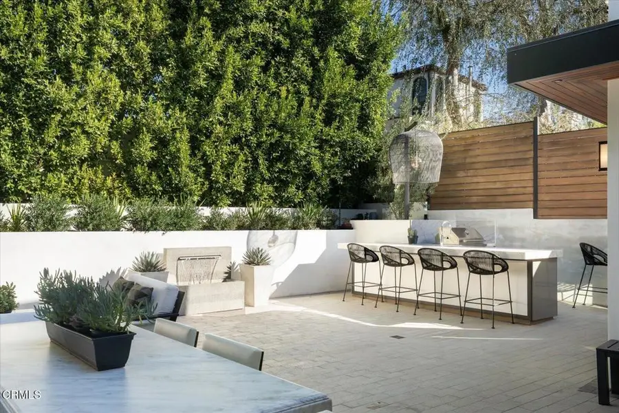 10747 Valleyheart Drive, Studio City, CA 91604 - #2