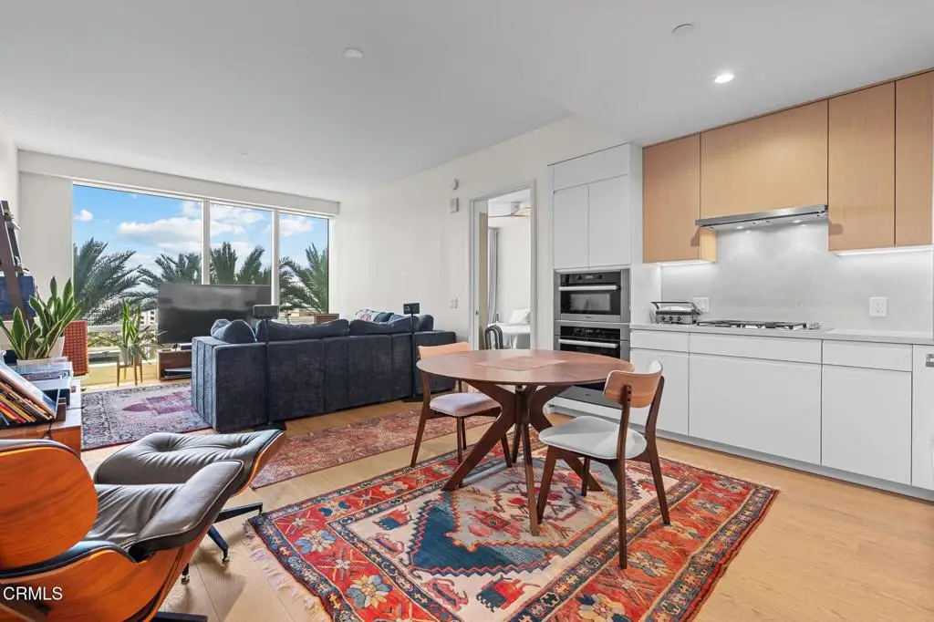 877 Francisco Street #1112, Los Angeles, CA 90015 - #1