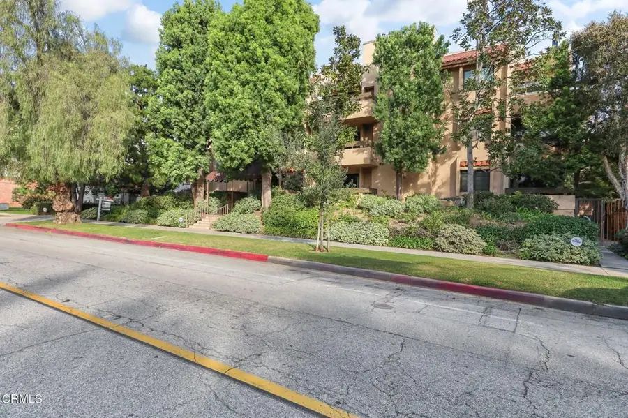 640 S Lake Avenue #105, Pasadena, CA 91106 - #2