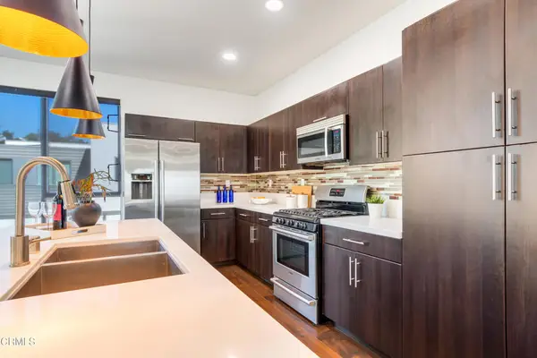 2504 N Via Artis, Los Angeles, CA 90039