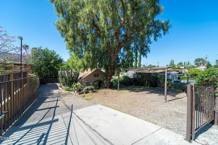 8950 Oswego Street, Sunland, CA 91040 - #2
