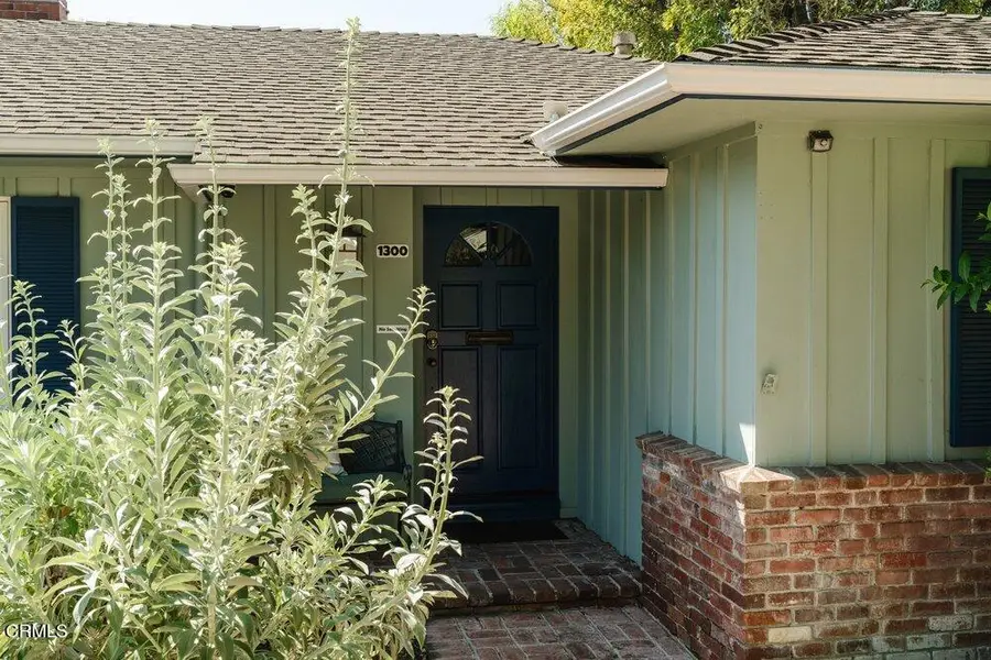 1300 Meadowbrook Road, Altadena, CA 91001 - #3