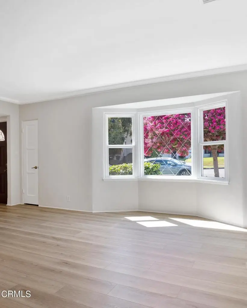 640 E Elmwood Avenue, Burbank, CA 91501 - #2